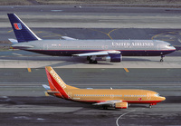 UNITED_767-300_N670UA_LAX_0301_JP_small1.jpg