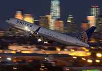 UNITED_767-300_N677UA_EWR_0913E_JP_small1.jpg