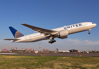 UNITED_777-200_N77026_EWR_0915_4_JP_small.jpg