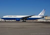 UNITED_777-200_N775UA_LAX_1109_JP_small~0.jpg