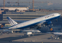 UNITED_777-200_N778UA_FRA_0909_JP_smallx.jpg