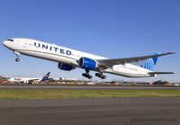 UNITED_777-300_N2251U_EWR_0422_3_JP_small.jpg