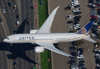 UNITED_787_N27903_LAX_1113M_JP_small.jpg