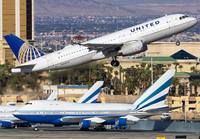 UNITED_A320_N460UA_LAS_0220_28_JP_small.jpg