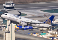 UNITED_A320_N490UA_LAX_1117A_22_JP_small.jpg