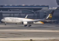 UPS_767-300F_N317UP_MIA_0217_2_JP_small1.jpg