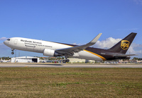 UPS_767-300F_N360UP_MIA_0219_4_JP_small.jpg