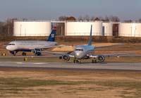 USAIRWAYS_A319_N747UW_CLT_1112C_JP_small.jpg