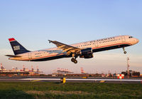 USAIRWAYS_A321_N185UW_EWR_0915_3_JP__small.jpg