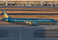 VIETNAMAIRLINES_A321_VN-A336_HND_0117_2_JP_small.jpg