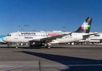 VOLARIS_A319_XA-VOA_LAX_1110_JP_small~0.jpg