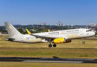 VUELING_A320_EC-MNZ_BRU_0623_4_JP_small.jpg