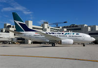 WESTJET_737-600_C-GWCY_MIA_0114_JP_small.jpg