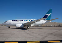 WESTJET_737-600_C-GXWJ_PHX_1114_JP_small.jpg