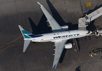 WESTJET_737-700_C-GRWS_LAX_1113T_JP_small.jpg