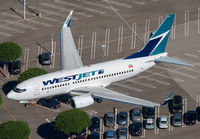 WESTJET_737-700_C-GWJE_LAX_1115__5_JP_small.jpg