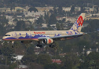 americawest757N902AWlax1204.jpg