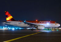 avianca_A319_JFK_0410jpavnet.jpg