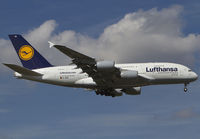 lufthansaD-AIMAA380_FRA_0910.jpg