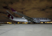 qatarA330A7-AJJMIA1210.jpg