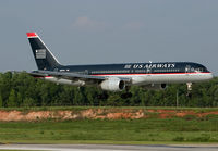 usair757may05N613AU.jpg